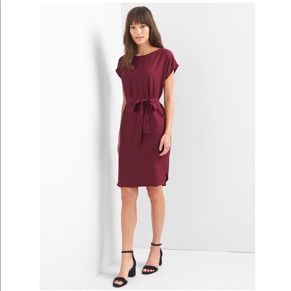 GAP Dresses & Skirts - Gap tie-belt shift dress with pockets